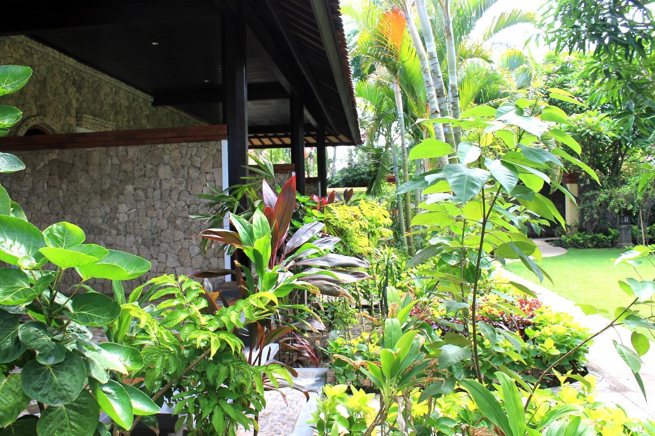 Mans Cottages&Spa Pemuteran Exteriör bild